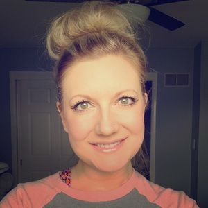 Meet your Posher, Stefanie